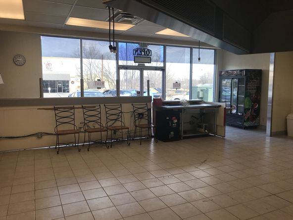 Fast Food Take-Out Restaurant: 1520 Royal Gorge Blvd, Canon City, CO 81212
